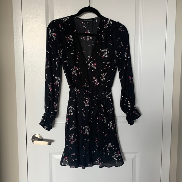 Dynamite Floral Dress - Picture 1 of 6